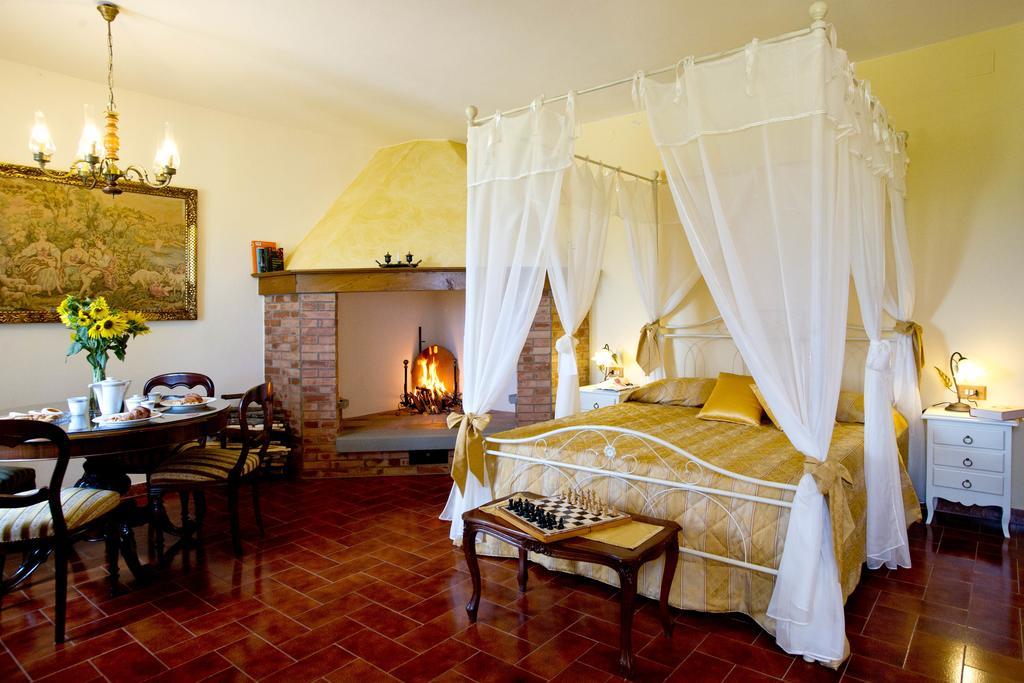 Agriturismo Podere Poggio Ai Cieli San Gimignano Room photo