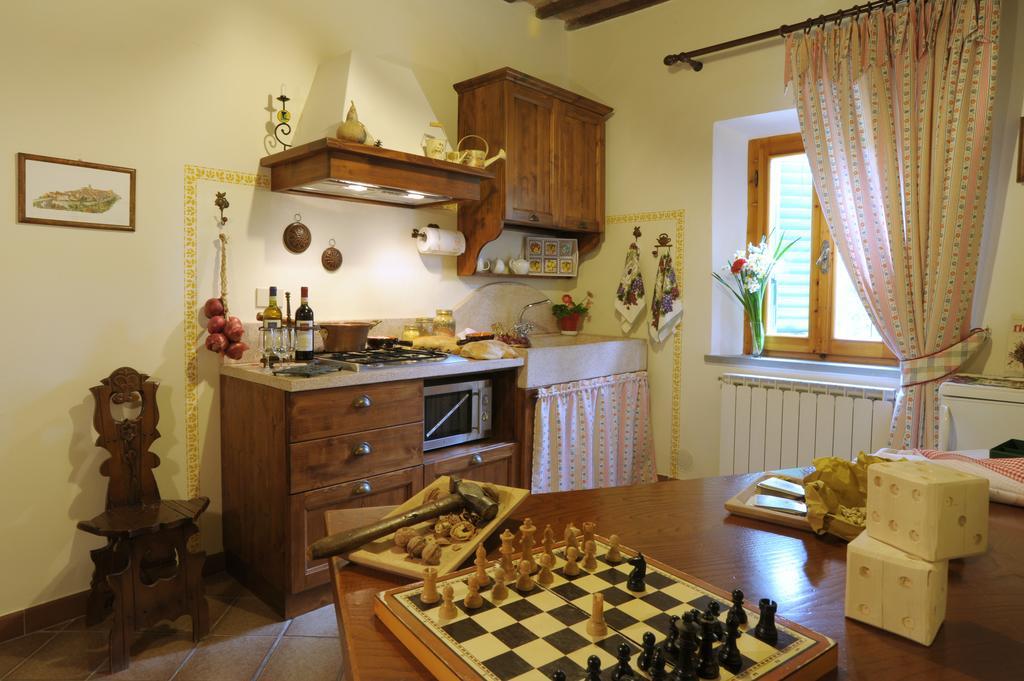 Agriturismo Podere Poggio Ai Cieli San Gimignano Room photo